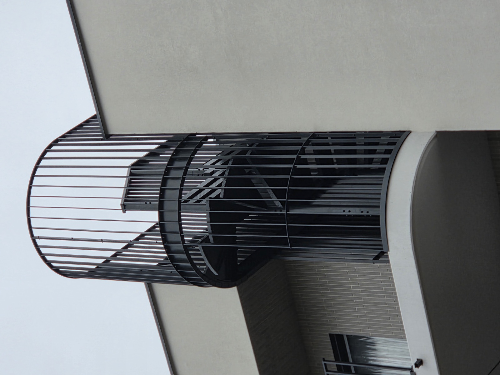 Schody kręcone zewnętrzne — realizacja Factory Welding